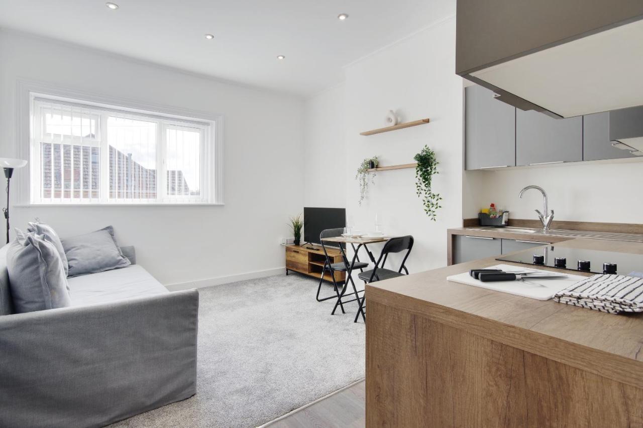 279 Ashley Road Appartement Poole Buitenkant foto